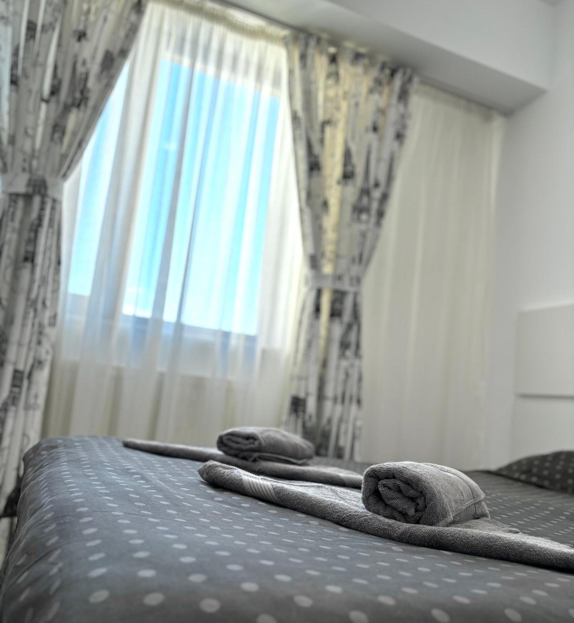 Taste Of Iasi - Two Room Apartment - Central - Sunset Touch Exterior foto